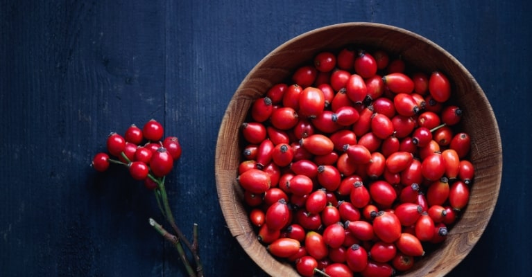Rosehip olej na pleť: prírodný elixír mladosti a regenerácie